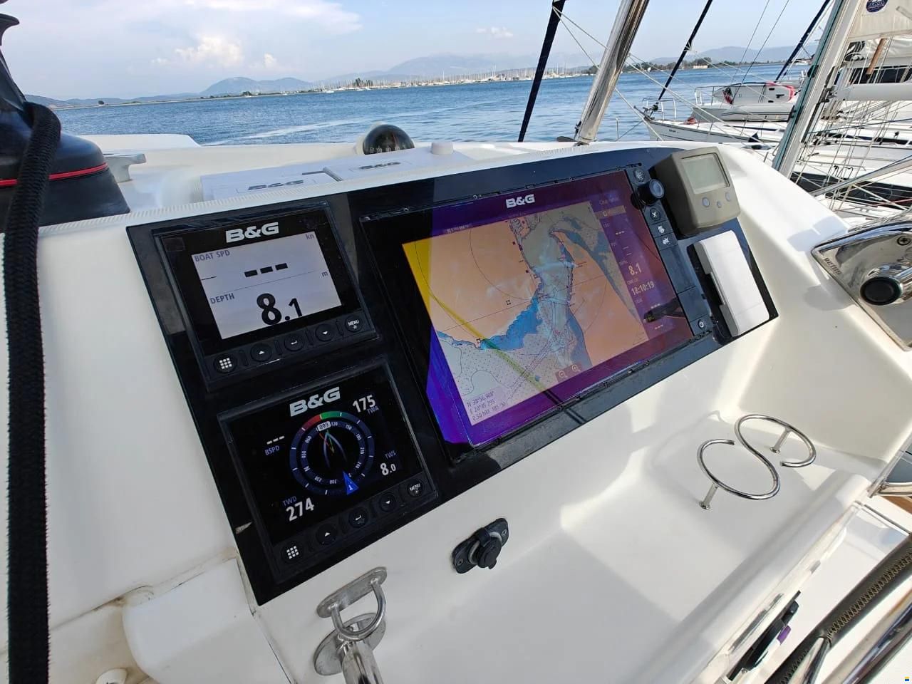 Lagoon 39