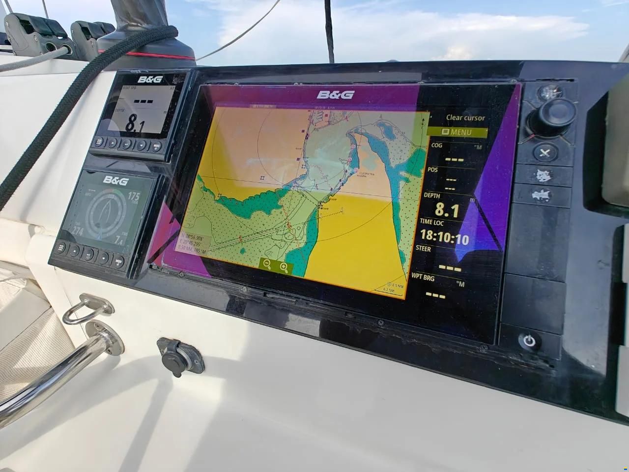 Lagoon 39