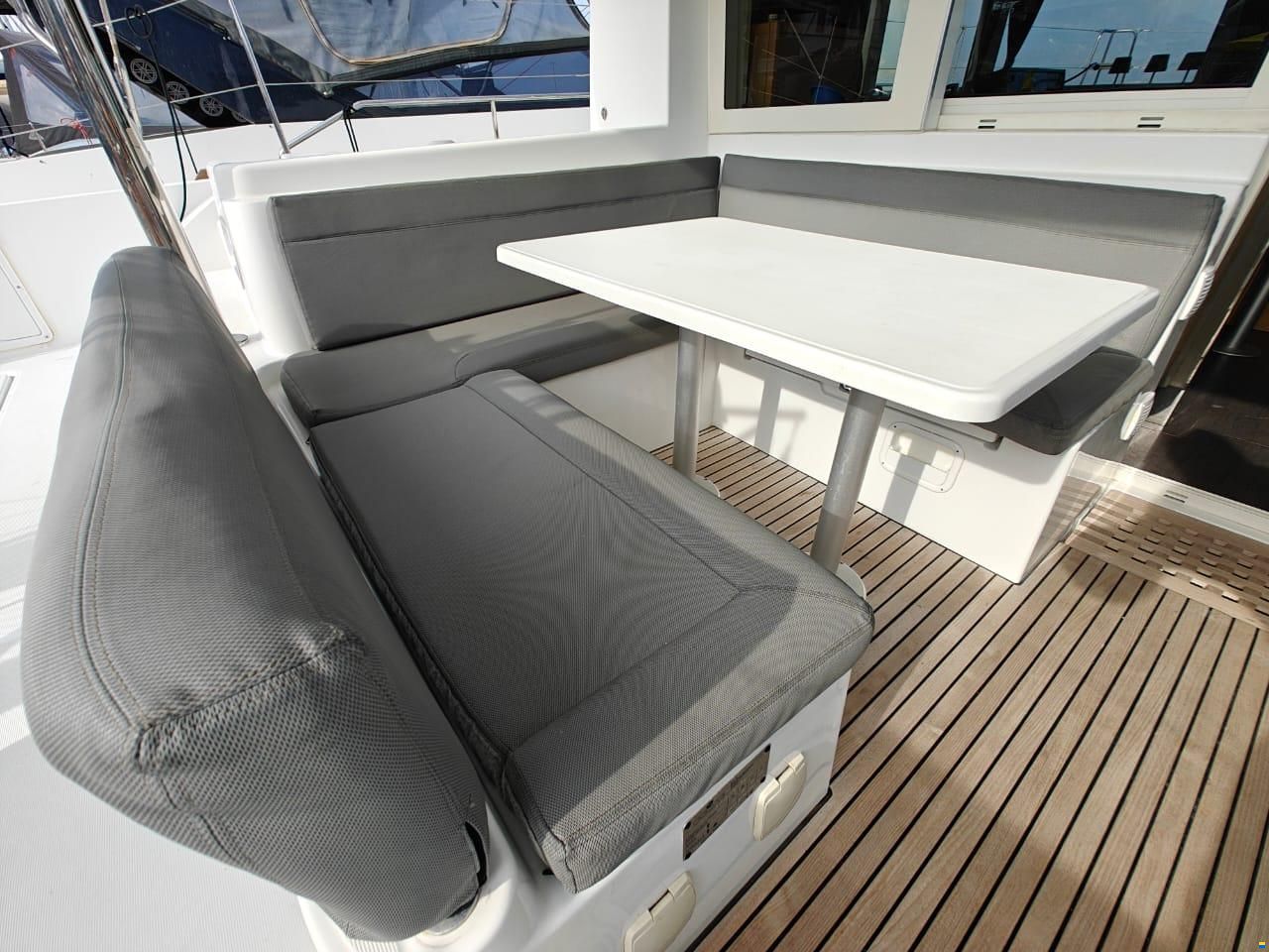 Lagoon 39