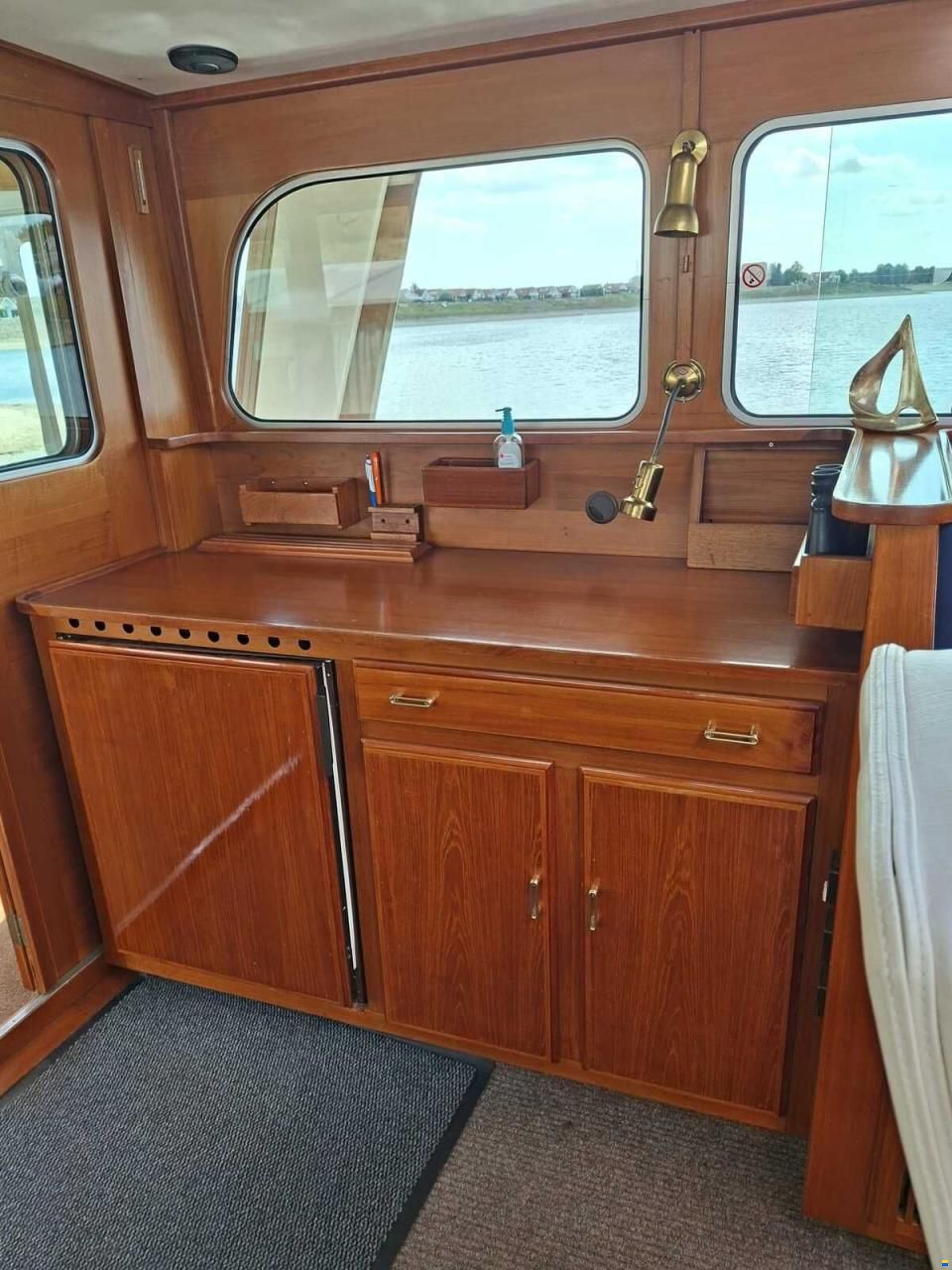 Super van Craft 1670