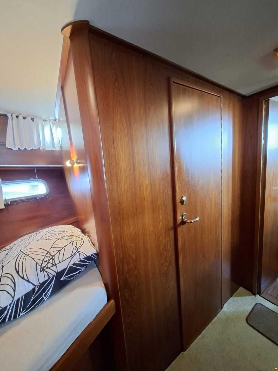 Super van Craft 1670