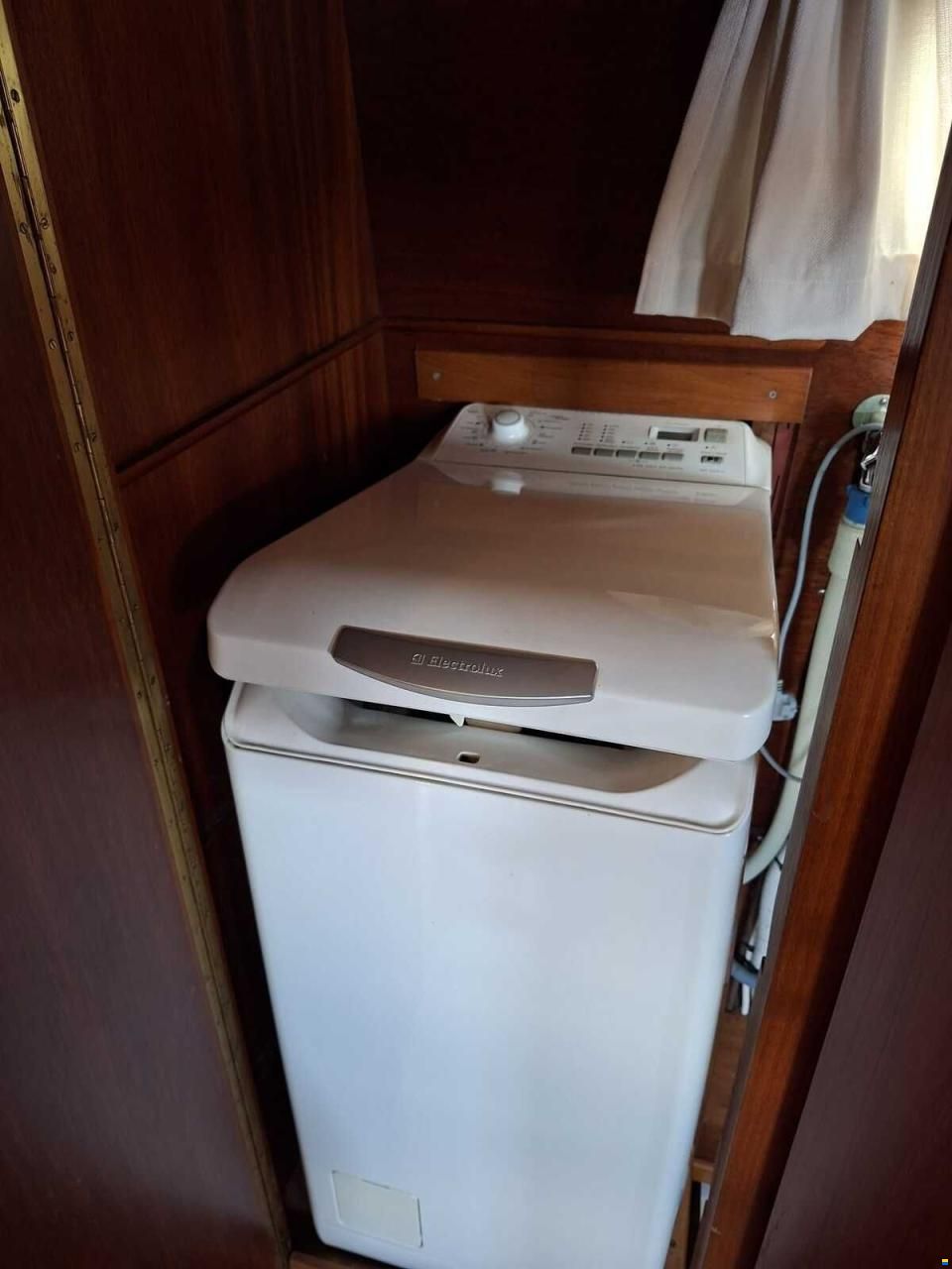 Super van Craft 1670