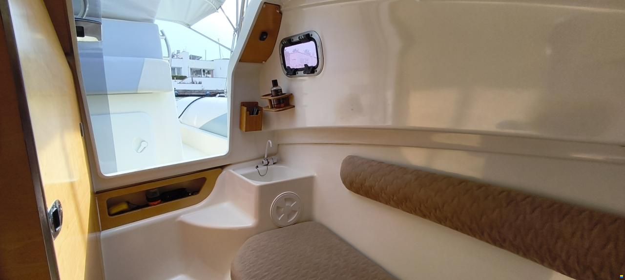 Zodiac NZ0 700 Cabin
