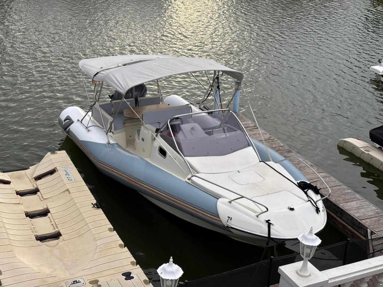 Zodiac NZ0 700 Cabin