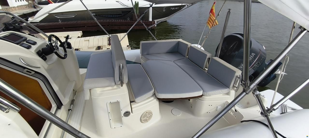 Zodiac NZ0 700 Cabin