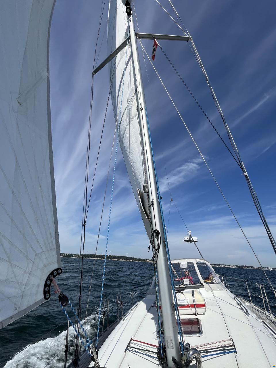 Hanse 370