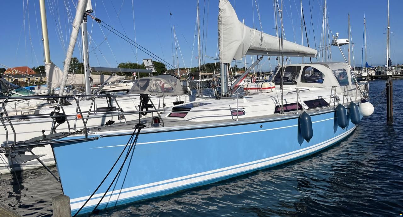 Hanse 370