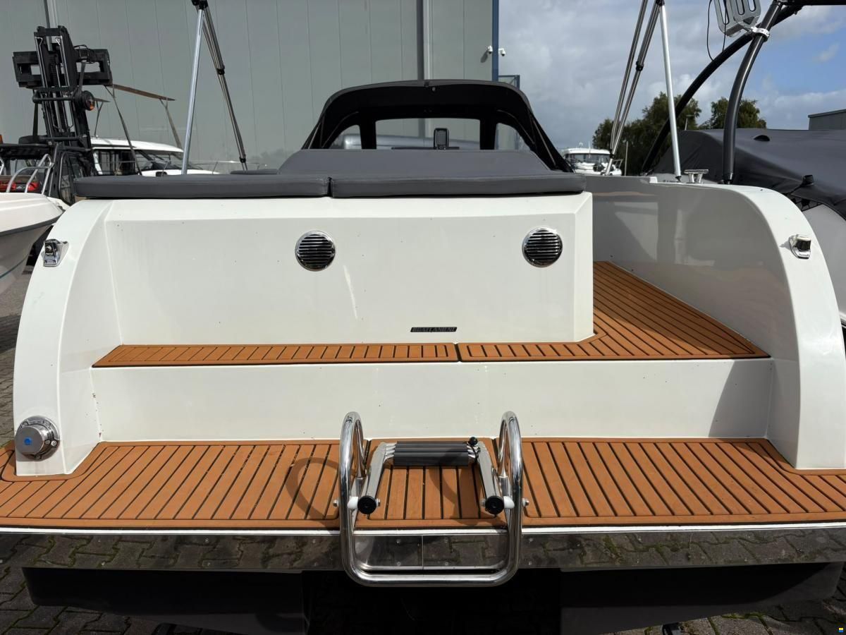 Clever 63 Tender