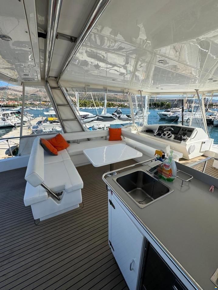 Leopard 51 Powercat