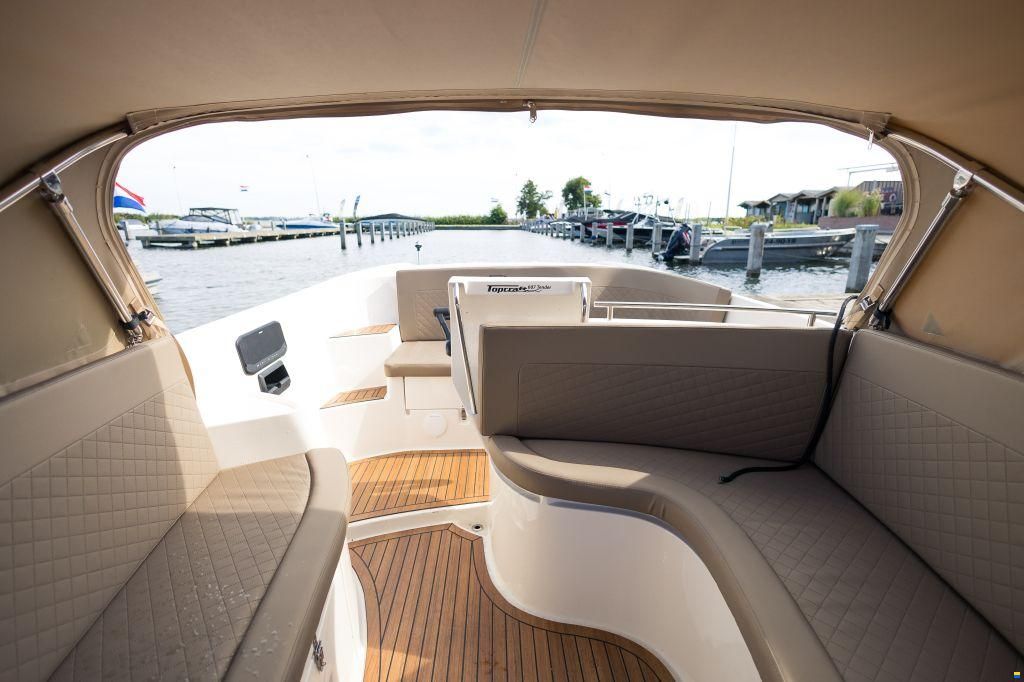 Topcraft 607 Tender