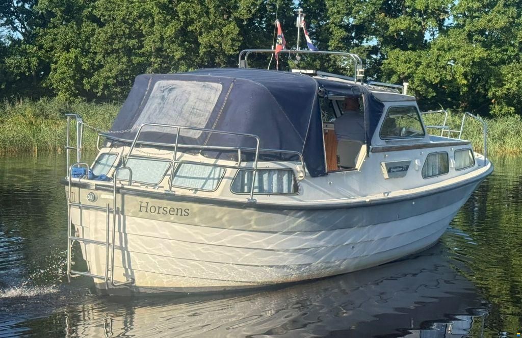 Saga 27 AC