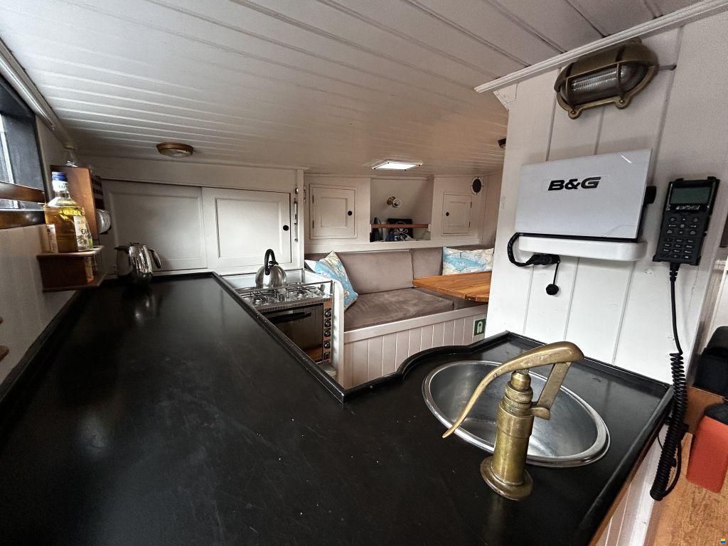 Lemsteraak Visserman 1300 - Bekebrede