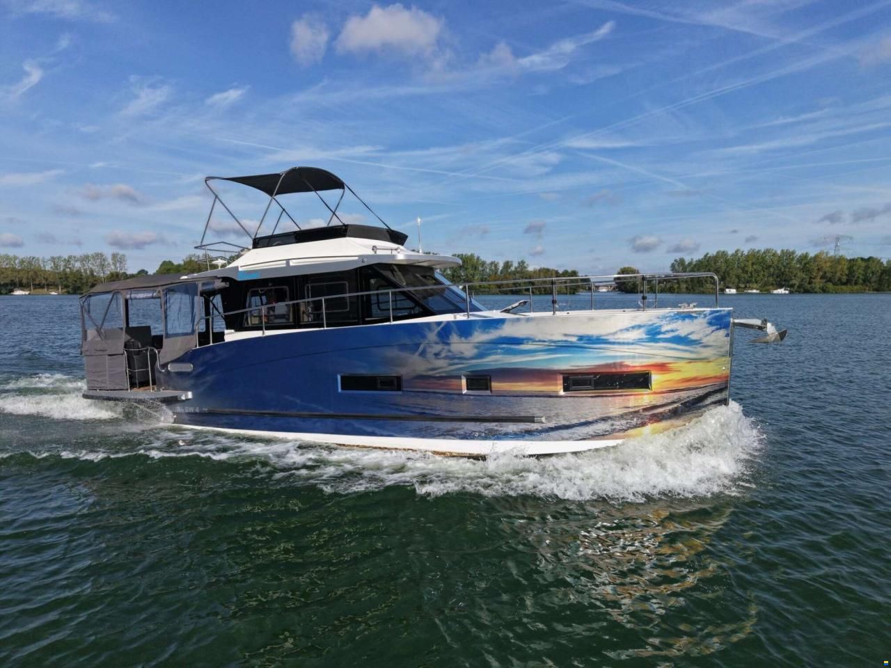 Cobra Futura 40 Grand Horizon