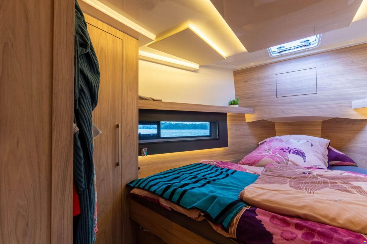 Cobra Futura 40 Grand Horizon