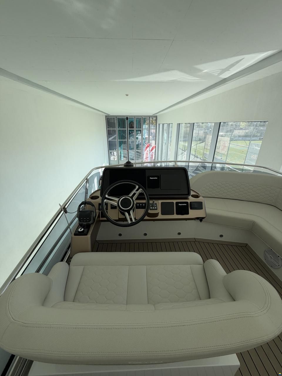 Galeon 400 Fly