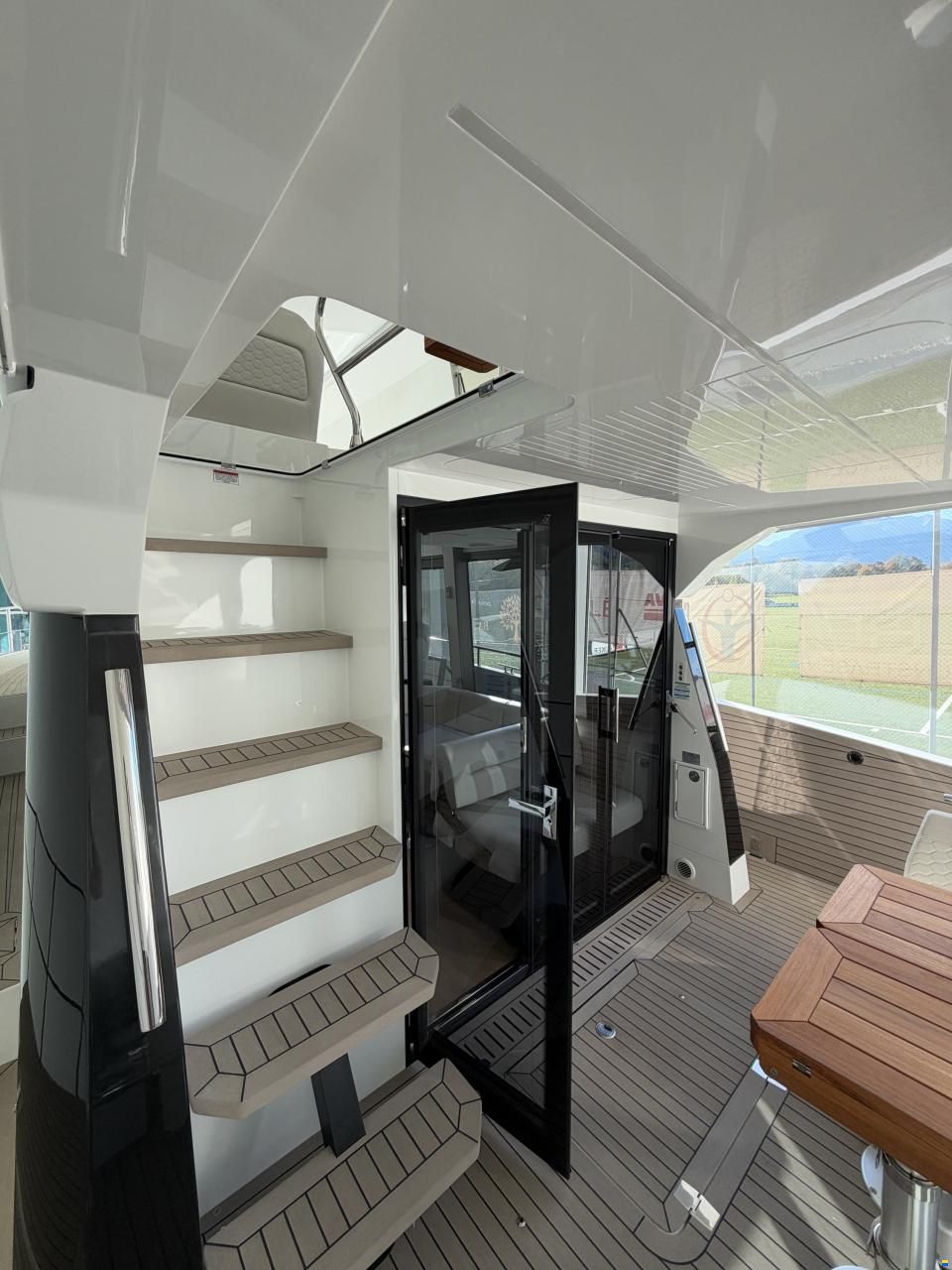 Galeon 400 Fly