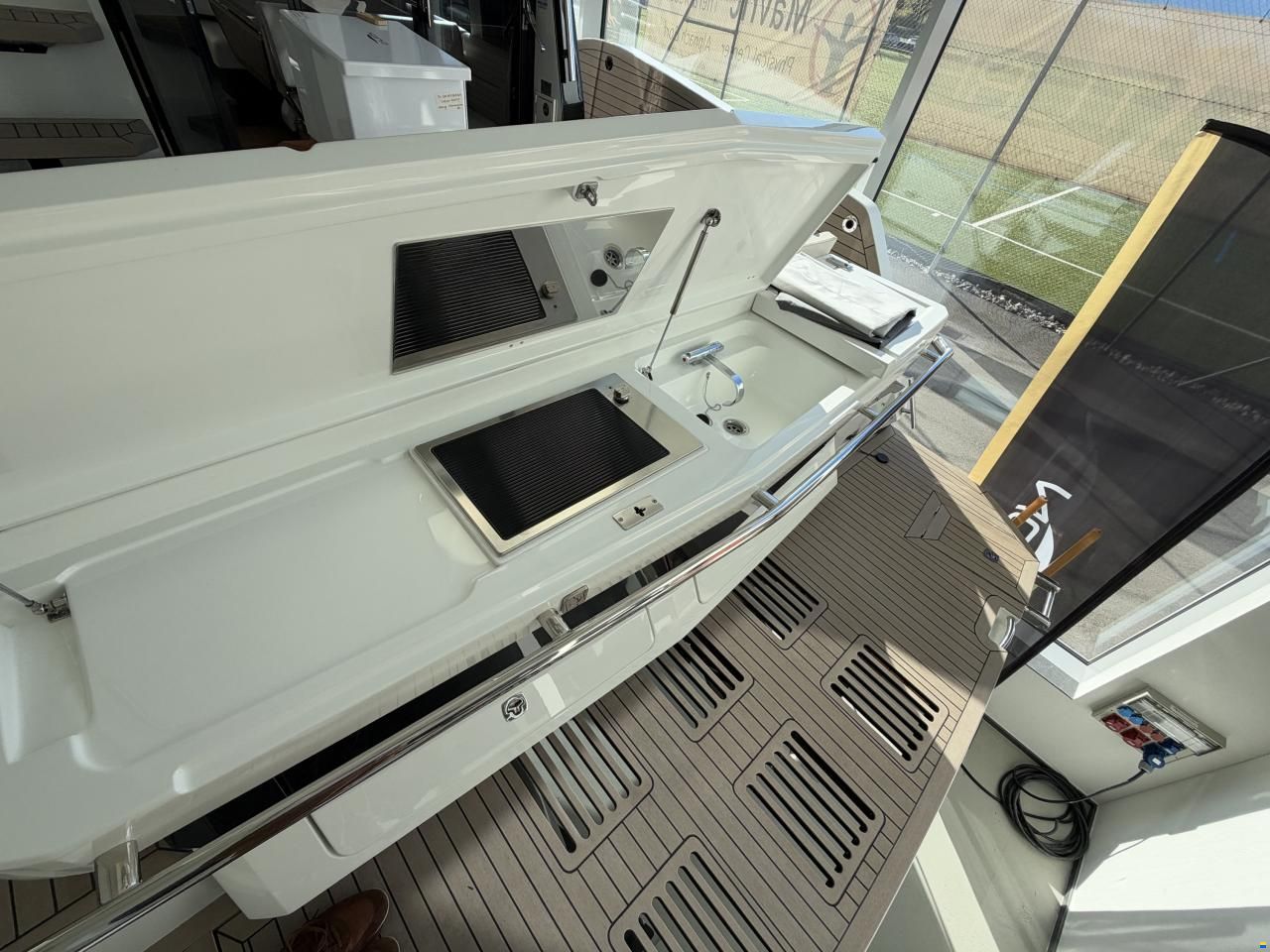Galeon 400 Fly