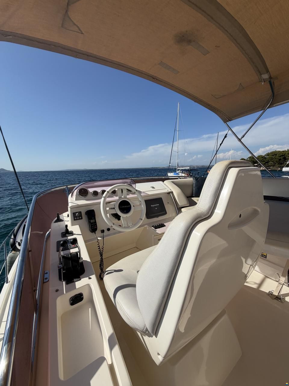 Azimut 43 Fly