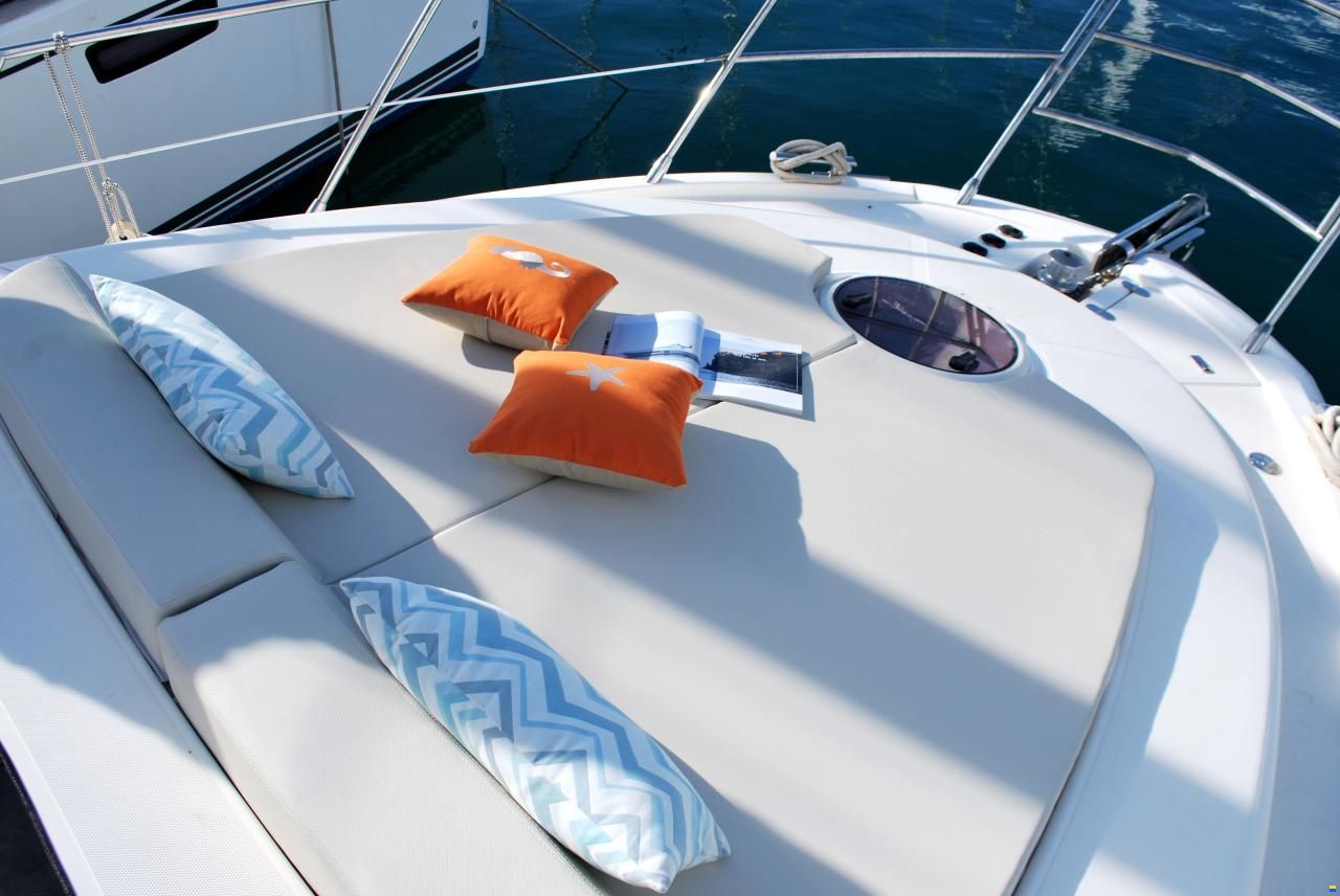 Azimut 43 Fly