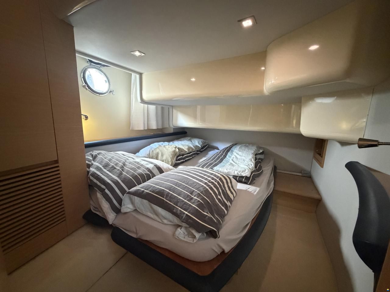 Azimut 43 Fly