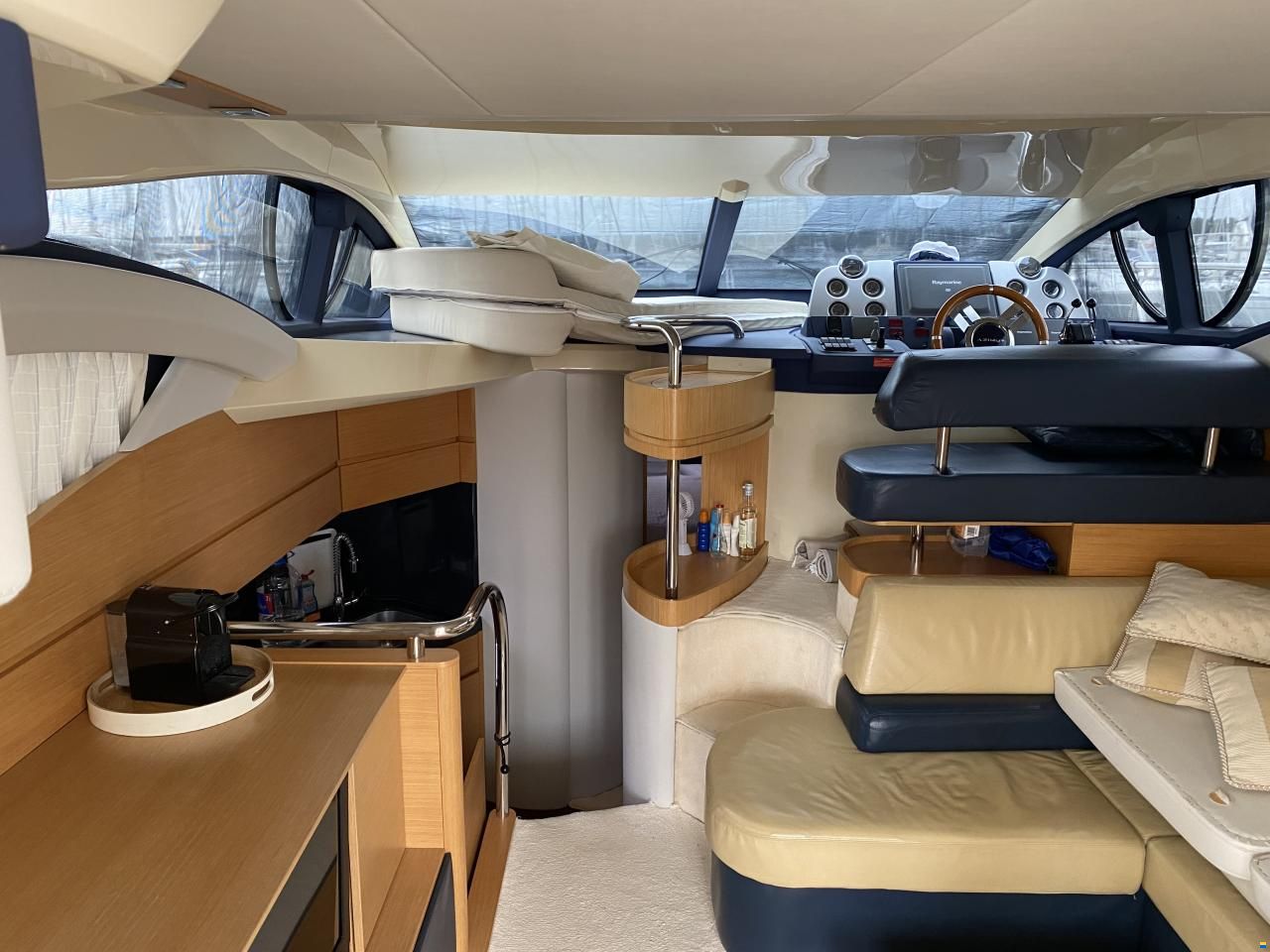 Azimut 43 Fly