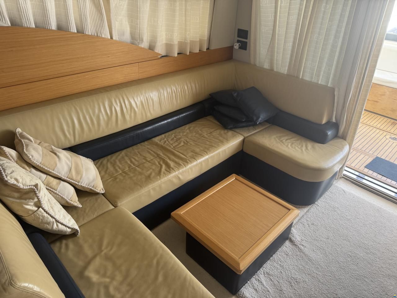 Azimut 43 Fly