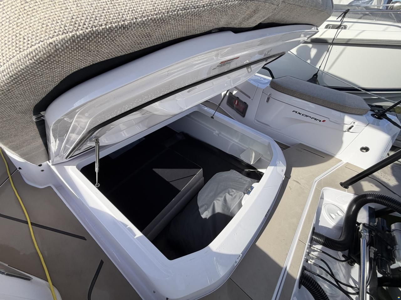 Axopar 37 Sun-Top