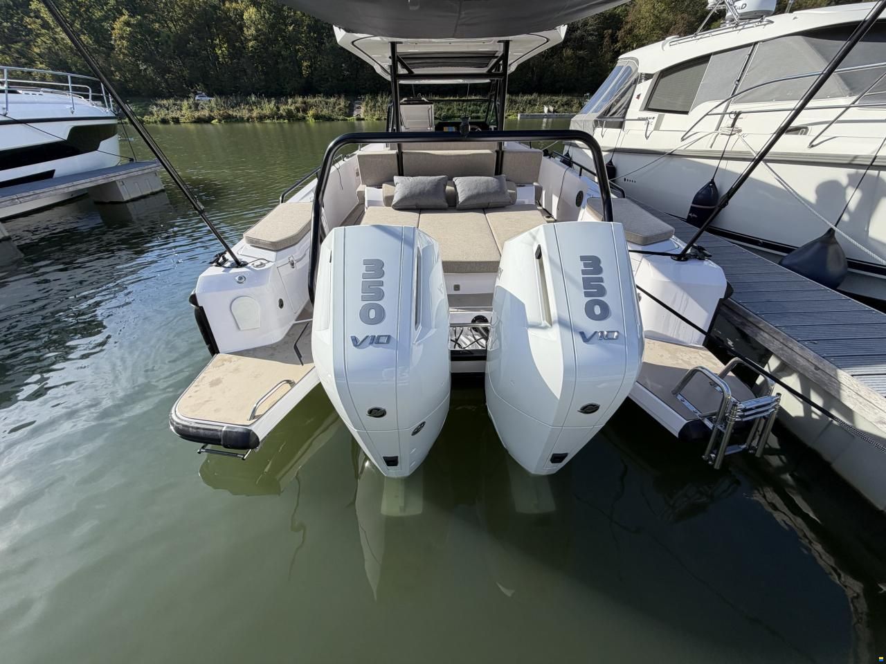 Axopar 37 Sun-Top