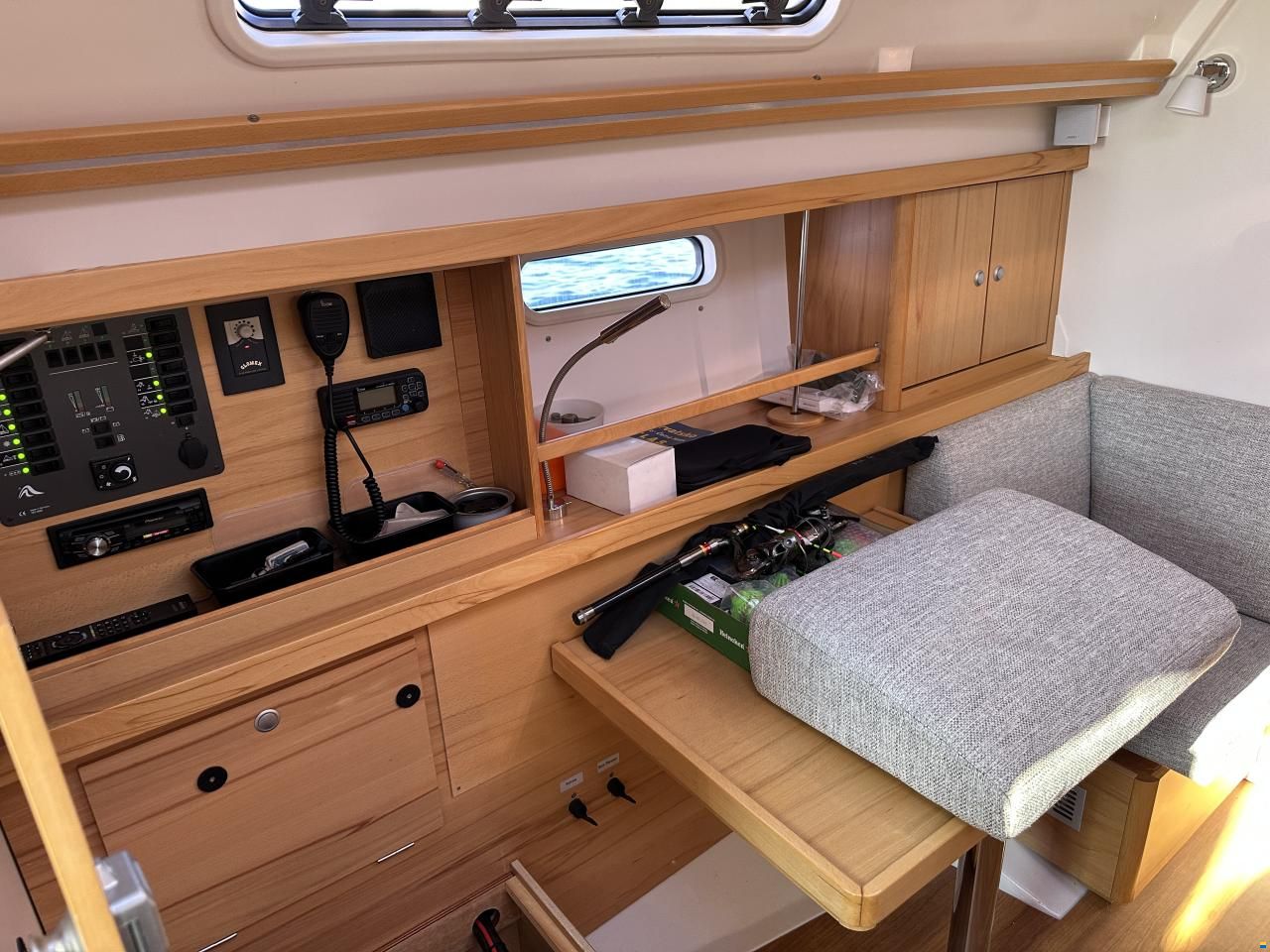 Hanse 375