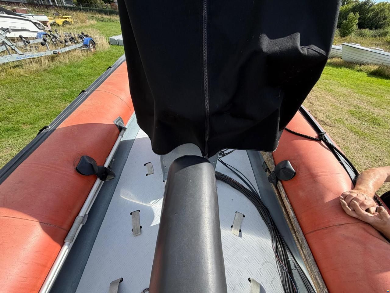 Zodiac 600