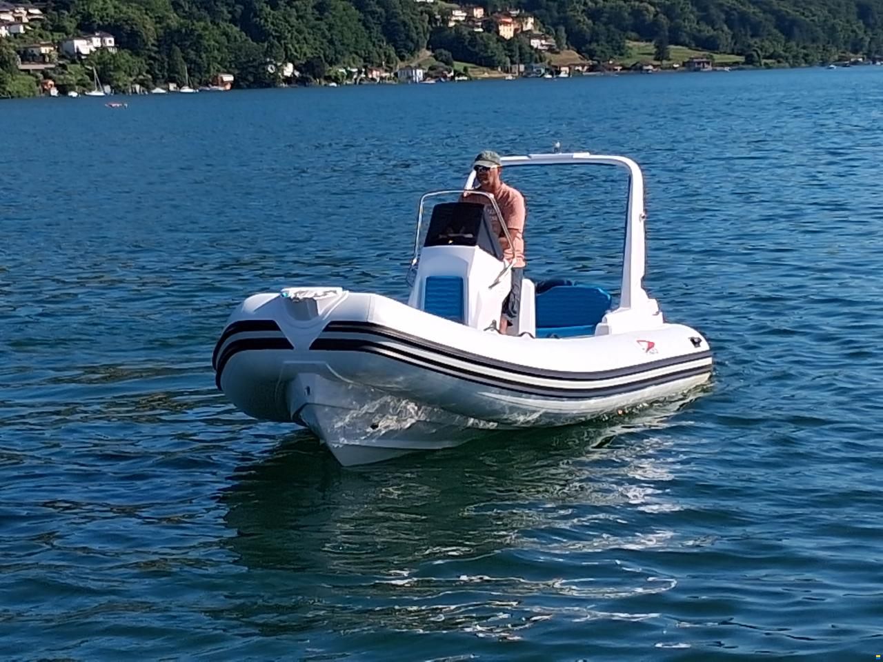 TI Yachts Bullmax 600