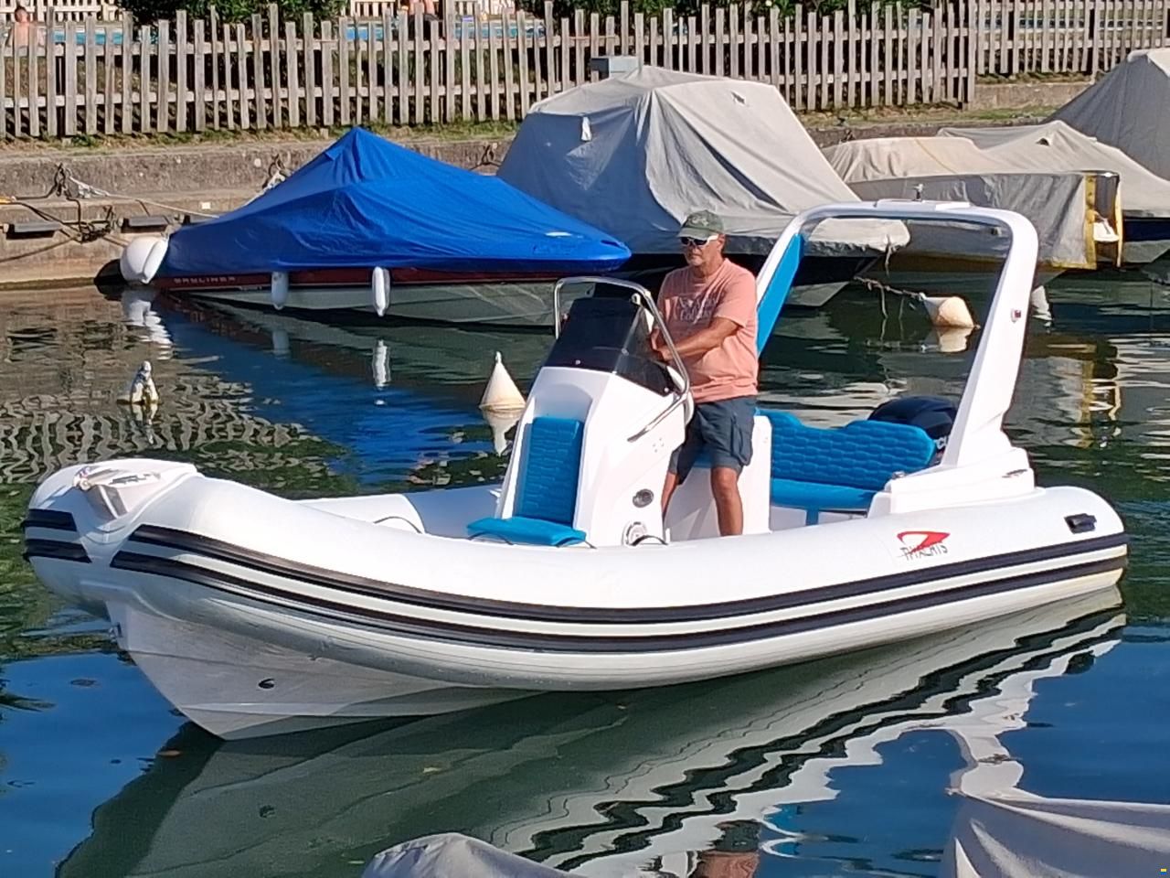 TI Yachts Bullmax 600