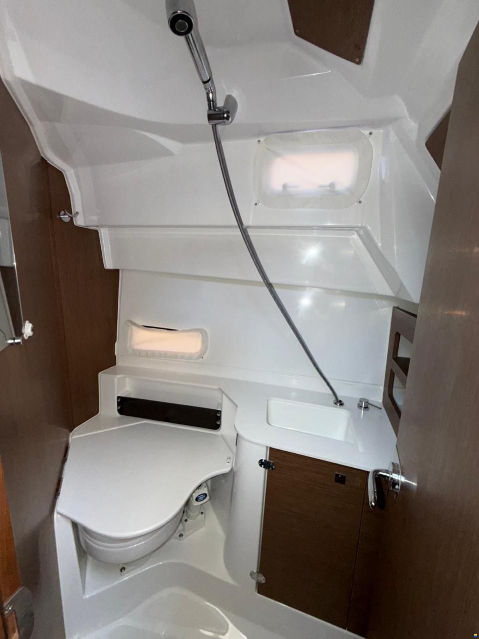 Beneteau Antares 9