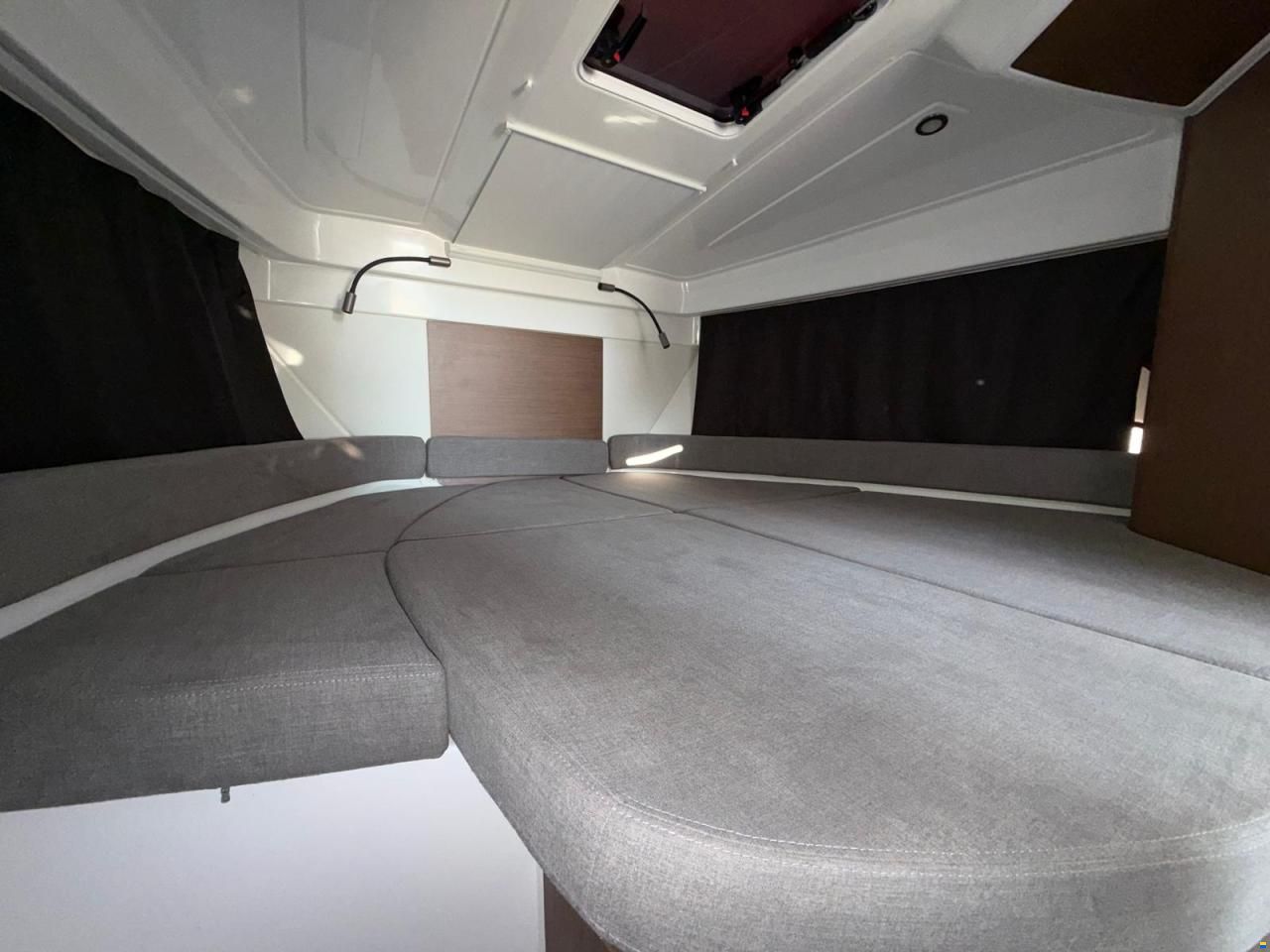 Beneteau Antares 9