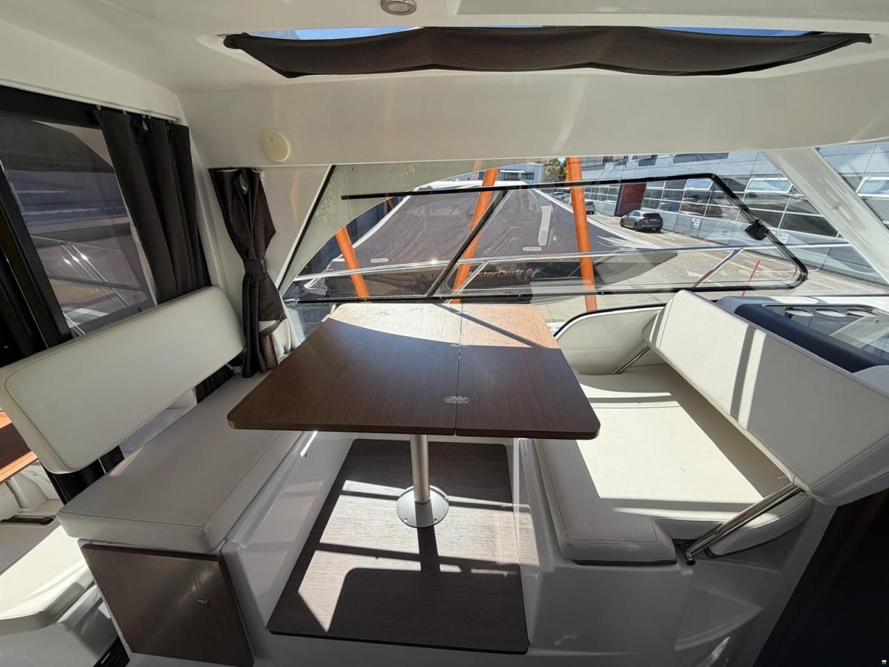 Beneteau Antares 9