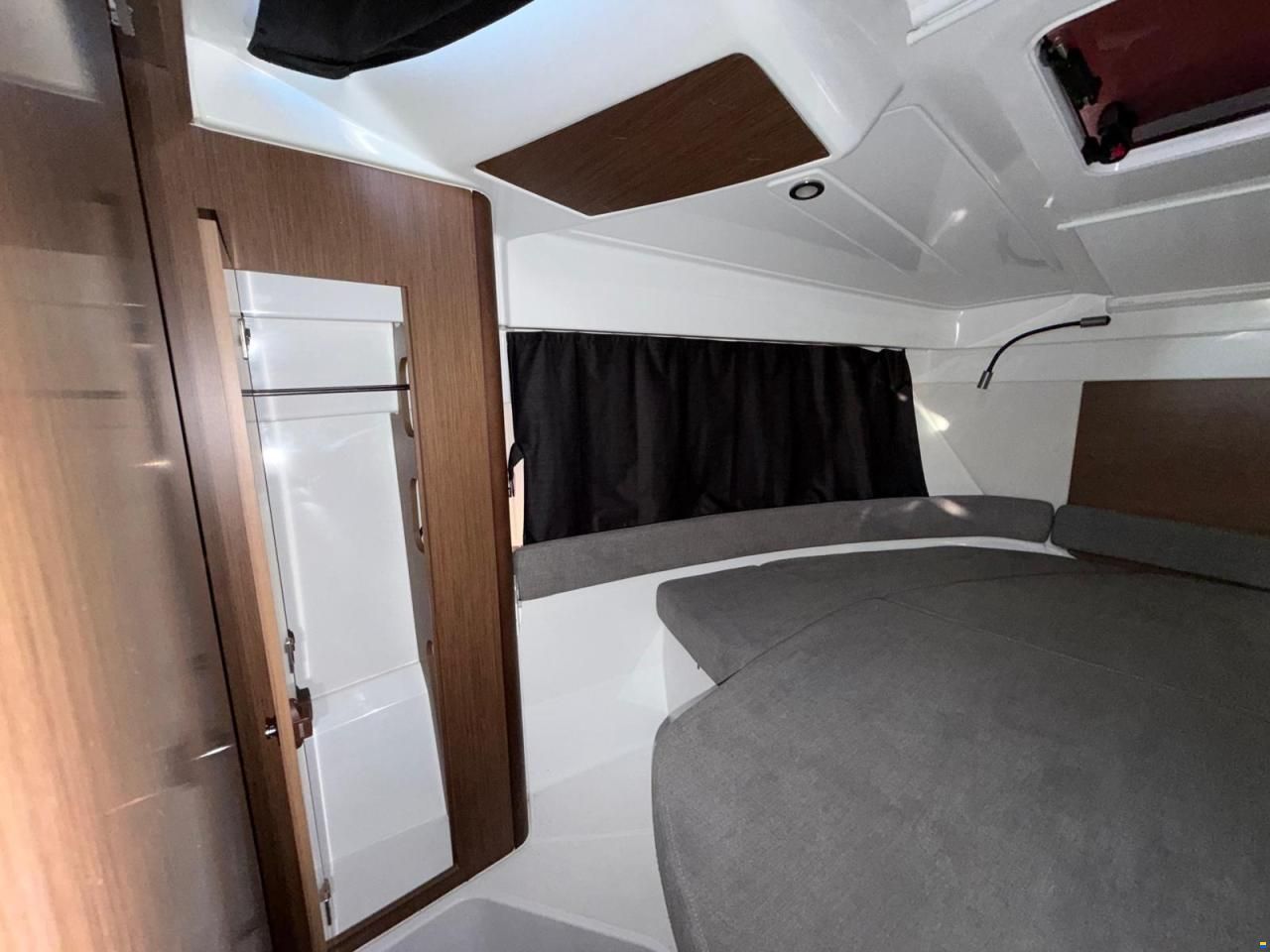Beneteau Antares 9