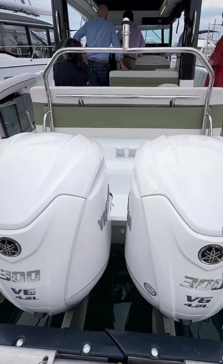 Jeanneau EX34 Hard Top