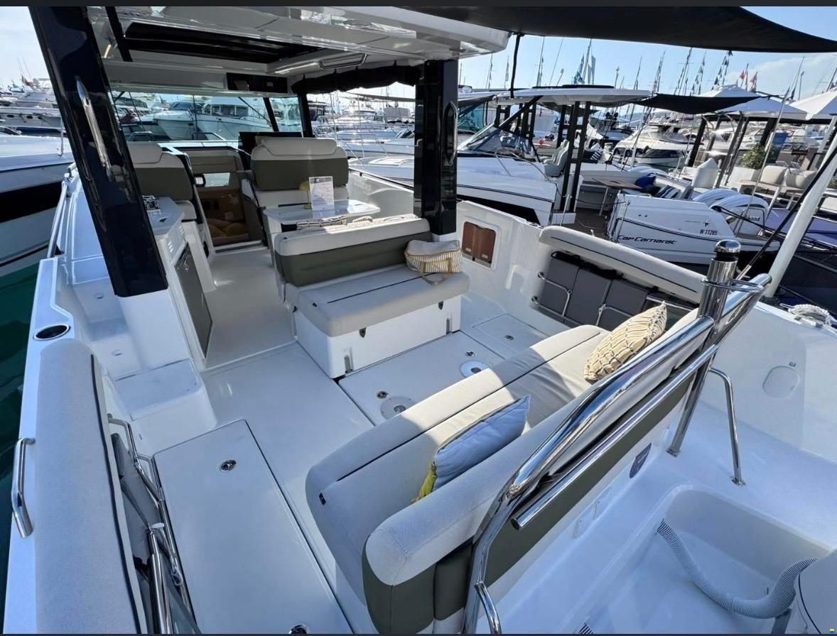 Jeanneau EX34 Hard Top