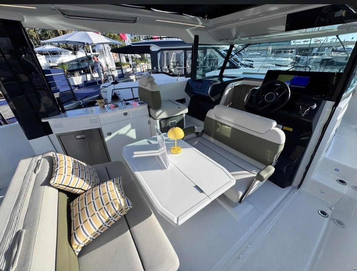 Jeanneau EX34 Hard Top