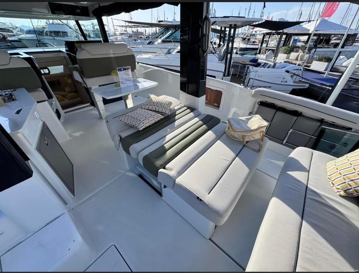 Jeanneau EX34 Hard Top
