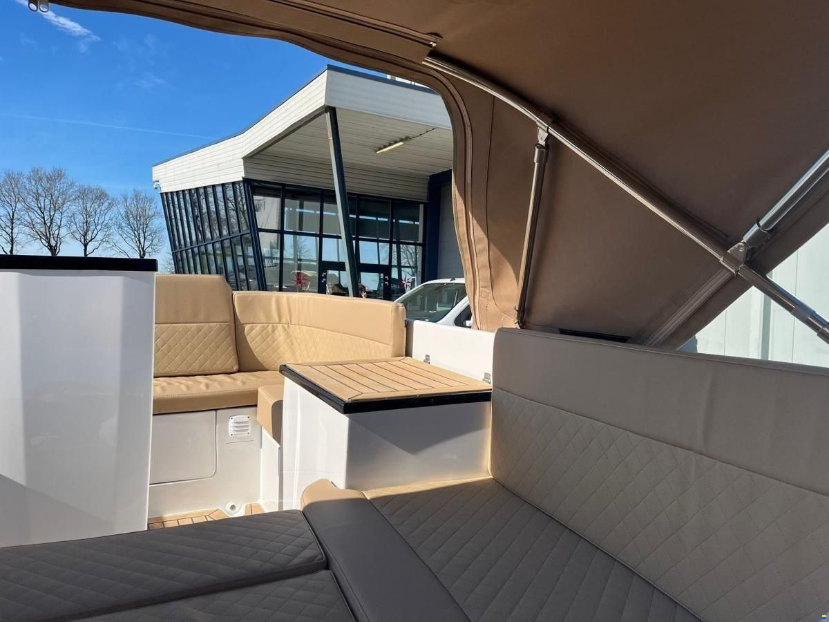 Clever 63 Tender