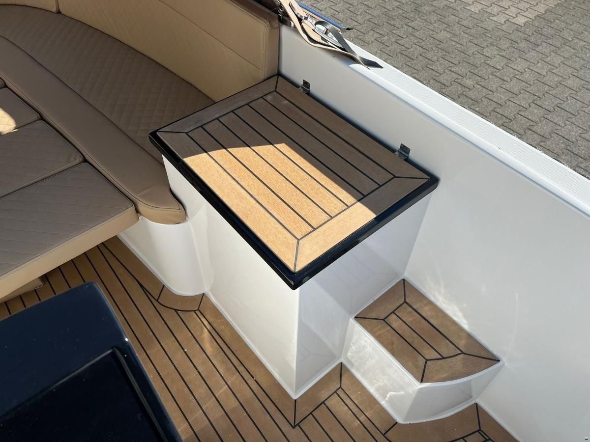 Clever 63 Tender