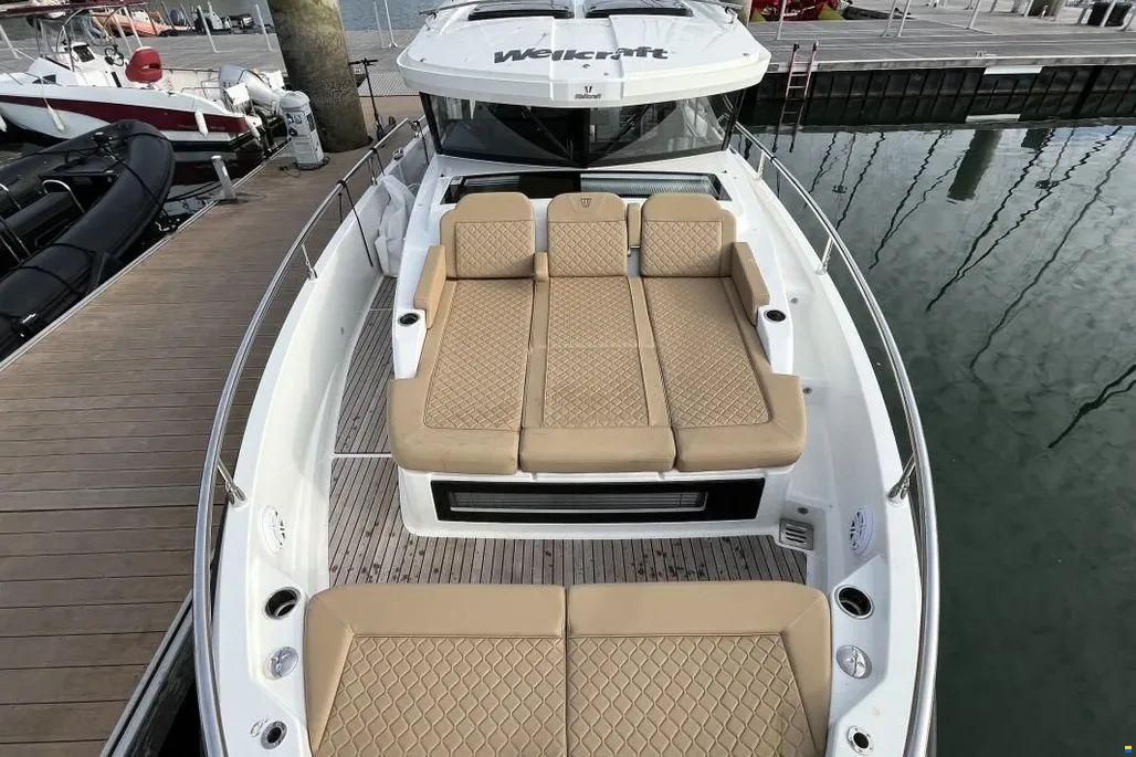 Wellcraft 355 Explorer