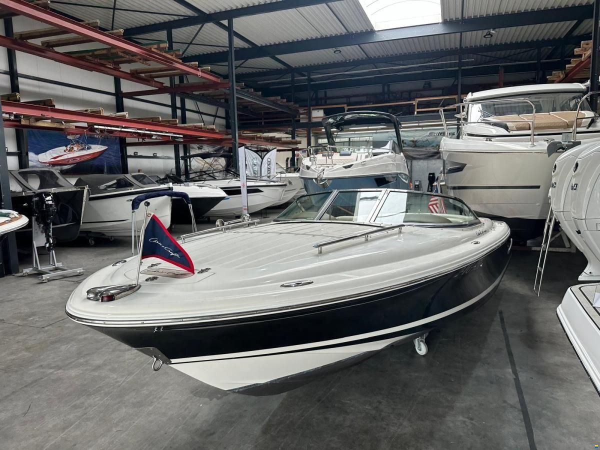 Chris Craft 22 Lancer Rumble