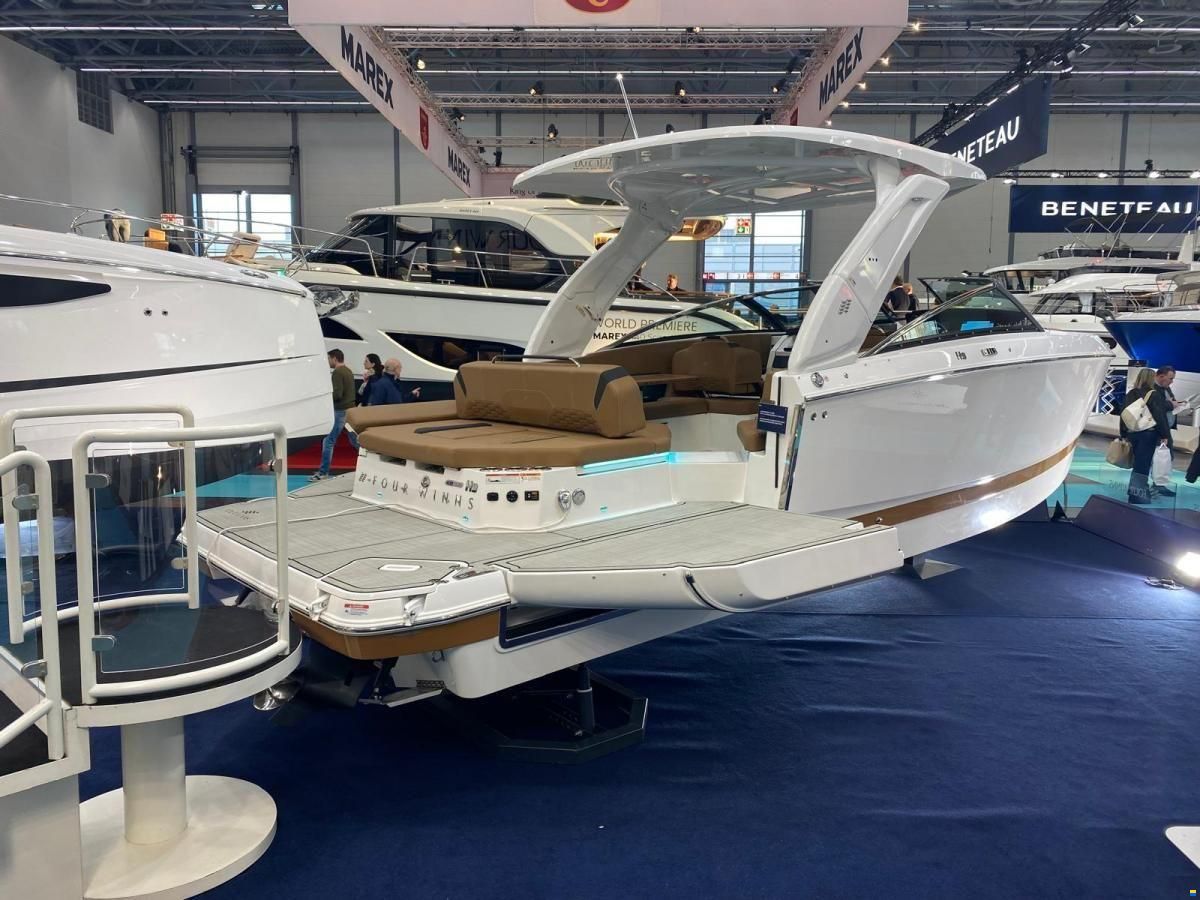 Four Winns H9 Bowrider