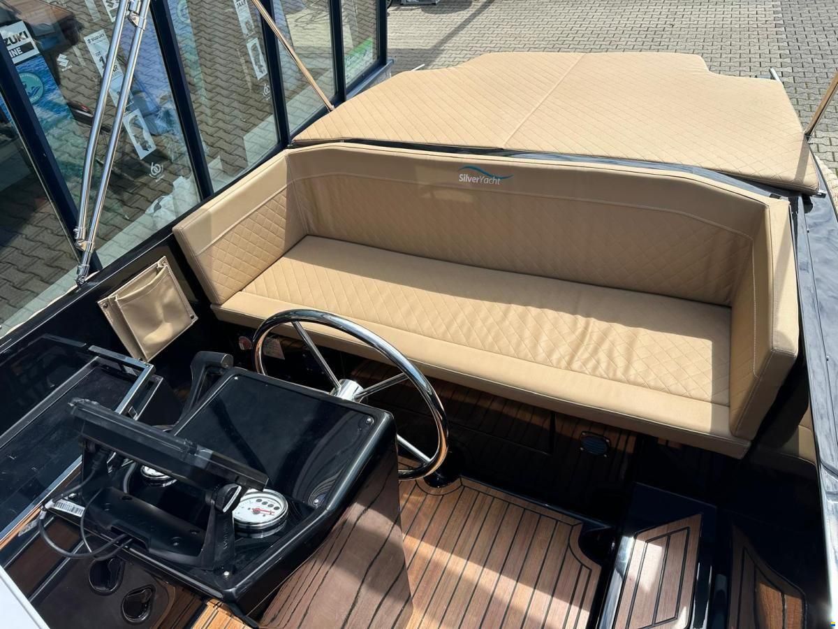 Silver-Yacht 655 Tender