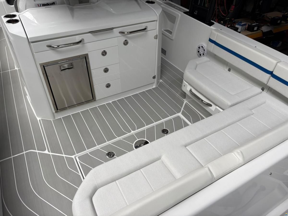Wellcraft 28 T-Top Sport