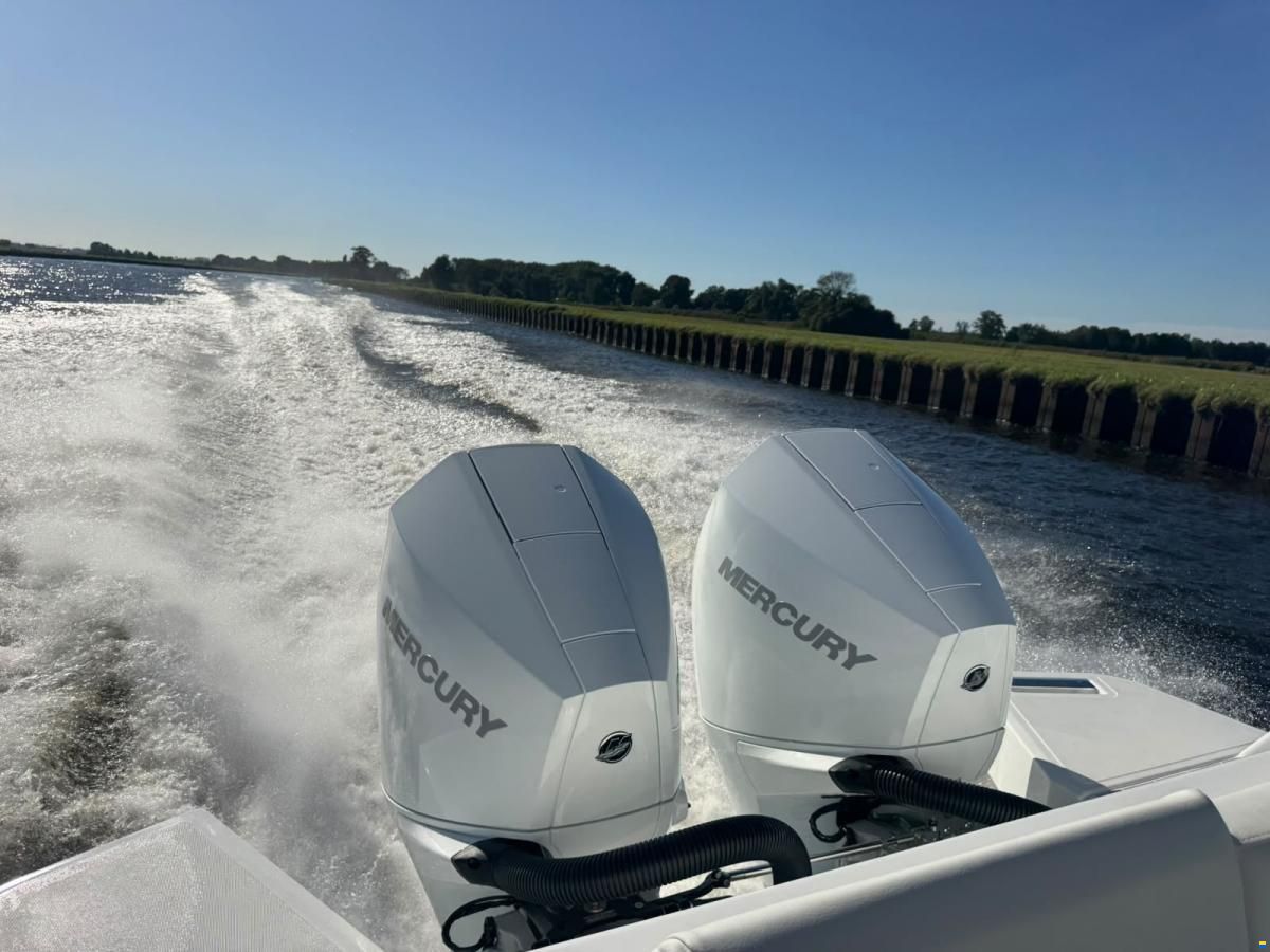Wellcraft 28 T-Top Sport