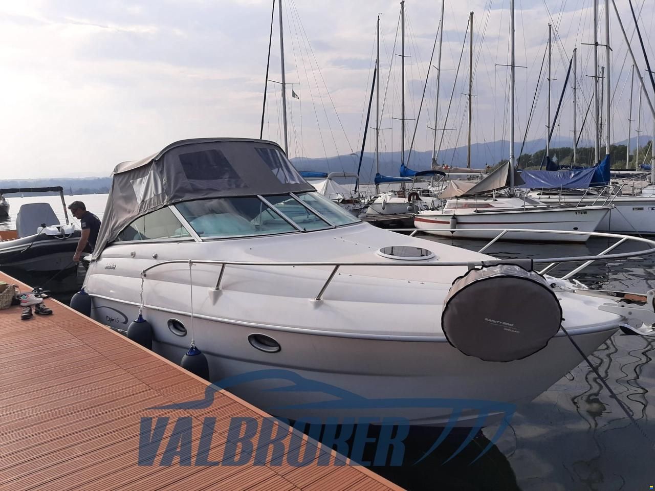 Sessa OYSTER 25