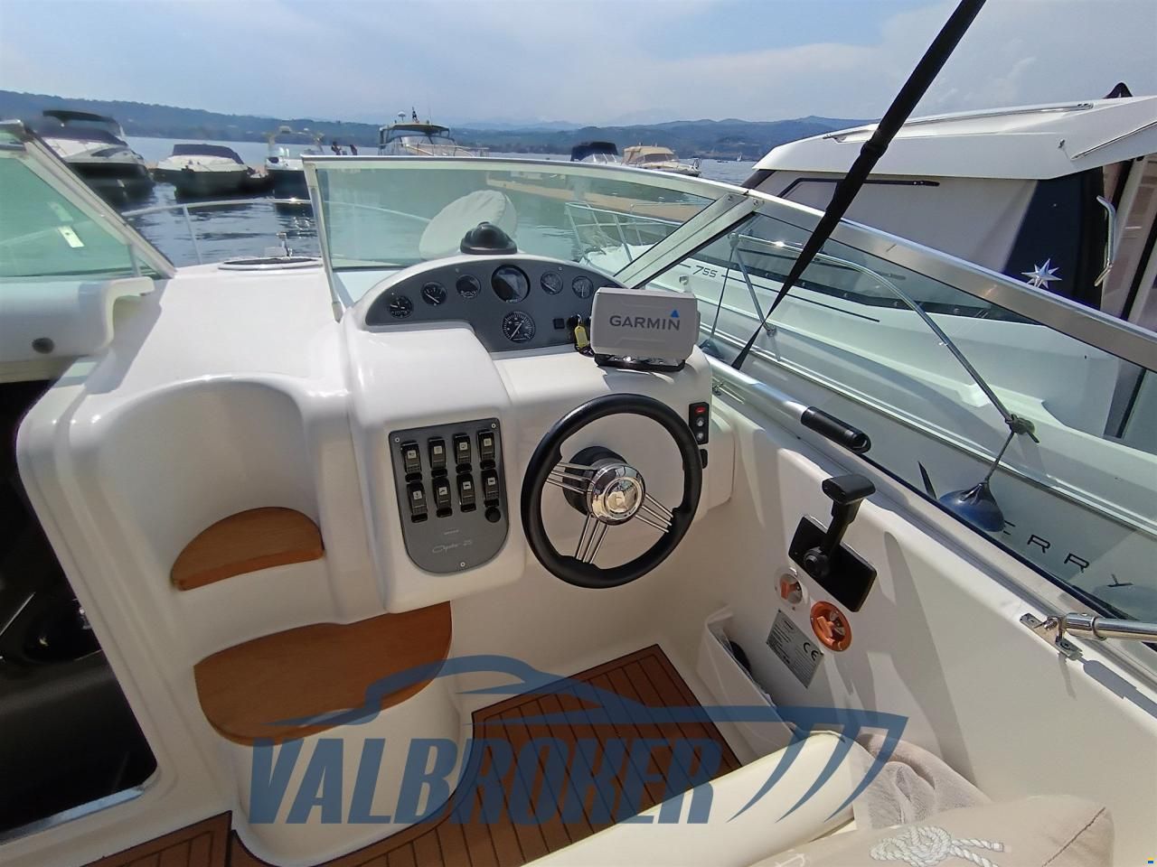 Sessa OYSTER 25